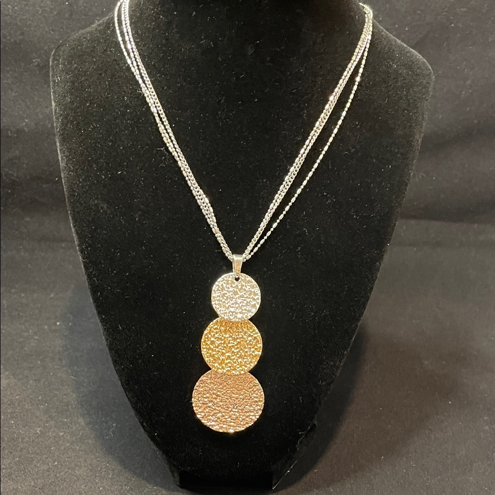 Tri-Tone Circle Pendant Necklace